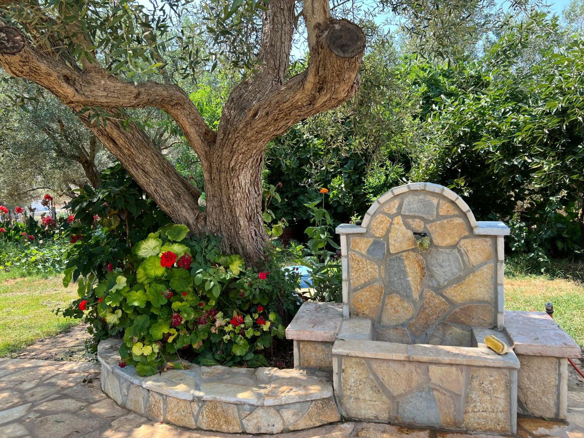 Oni Apartments Ksamil Bagian luar foto