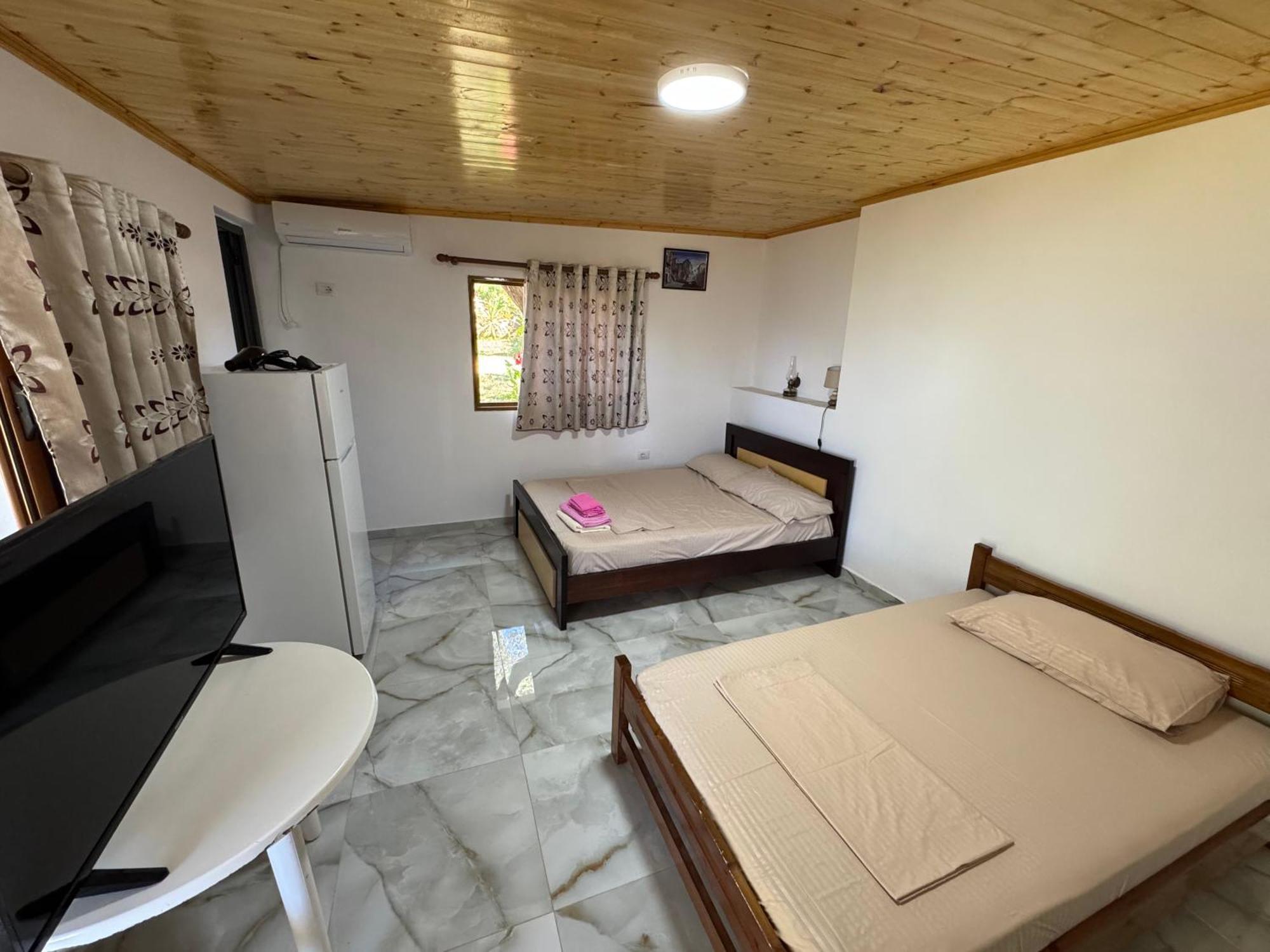 Oni Apartments Ksamil Bagian luar foto