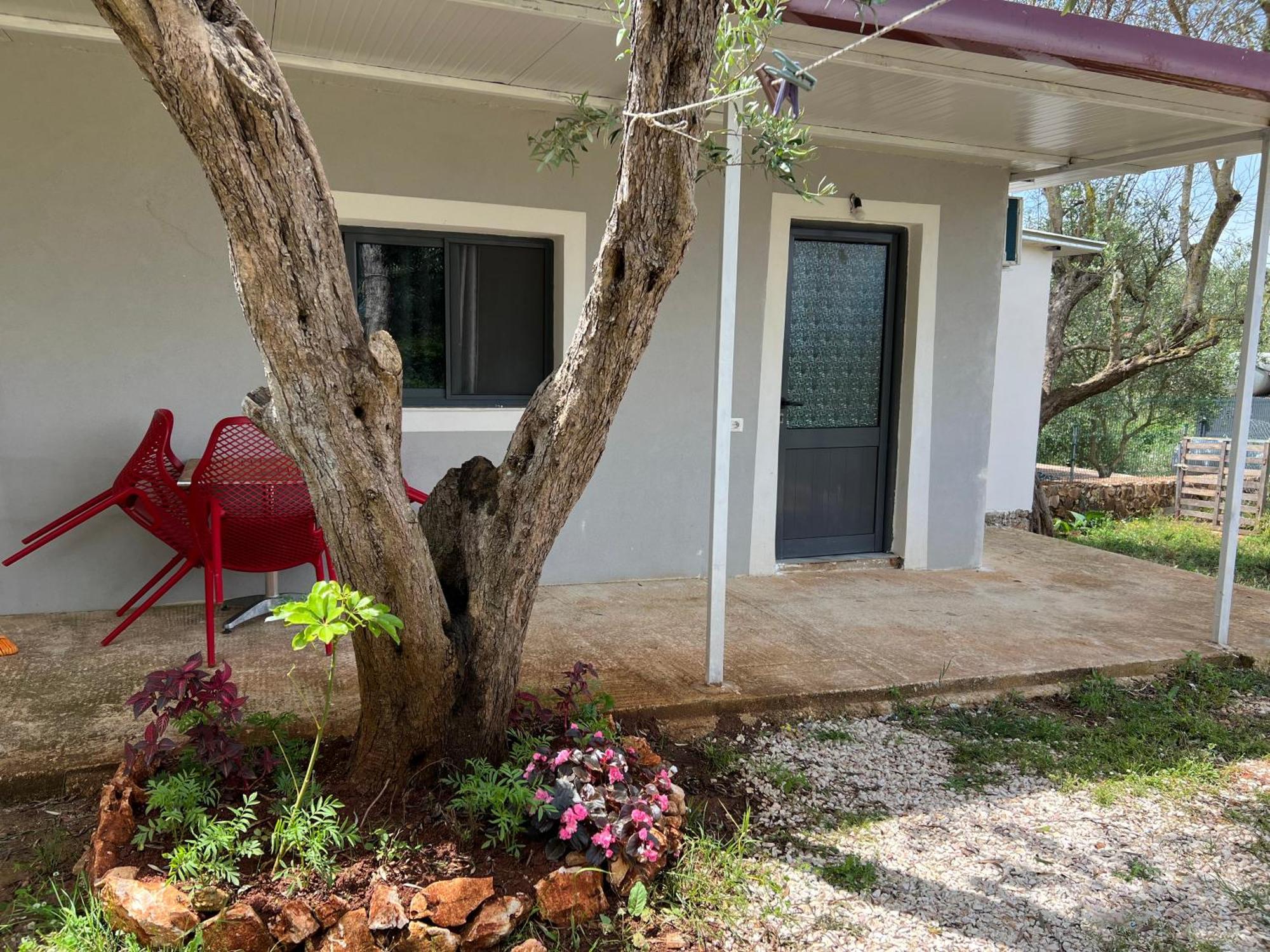 Oni Apartments Ksamil Bagian luar foto